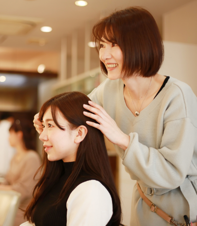 世界初の美容技術スクール、それが「ジュニアヘア ドレッサーズスクール」です。